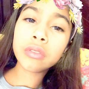 Meet your Posher, Yeisha